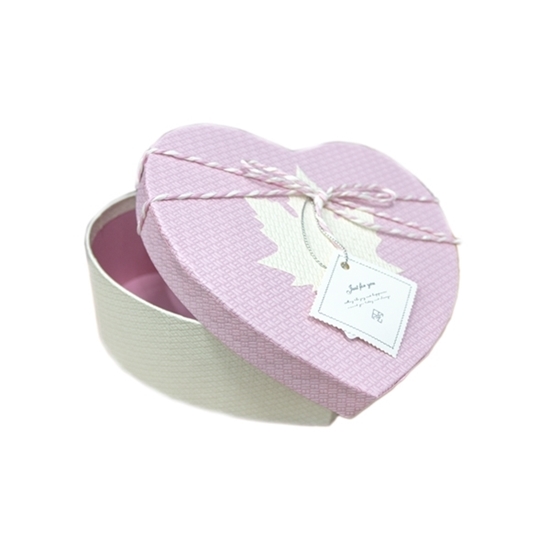 Picture of PINK & WHITE HEART BOX - CM 18 x 17 x 7cm
