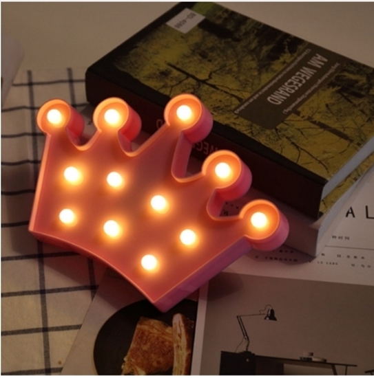 Picture of LED Night Light Crown - 27 x 17 x 3 Cm