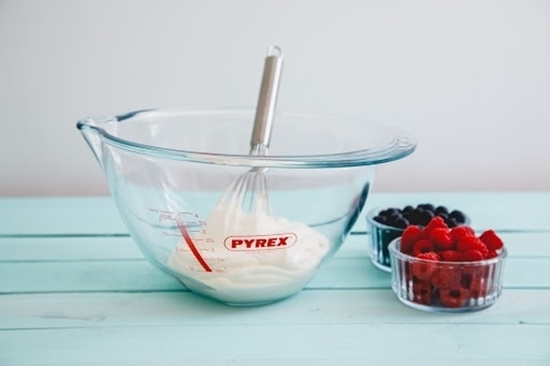 Picture of Pyrex - Expert Bowl with Measuring Scale - 4,2 L