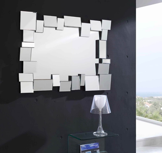 صورة Wall Mirror - 101 x 76 Cm