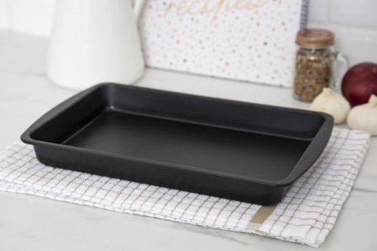 Picture of Whatmore - Deep Oven Tray - 30.5 x 19 Cm