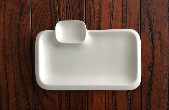Picture of White Ceramic Plate with Sauce Compartment - 30 x 20 Cm